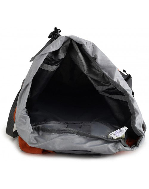 Wildcraft rucksack with laptop compartment hot sale